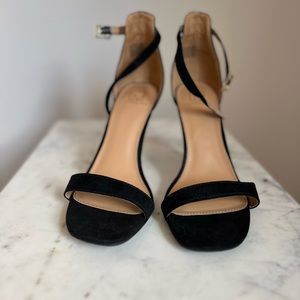 THE classic black strappy heel